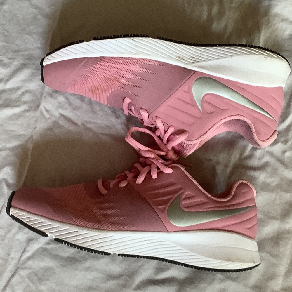 Nikes- Blush